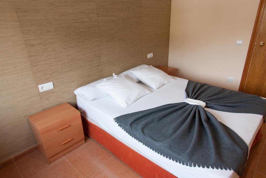 Apartamentos Rio Guadalaviar 阿尔巴拉辛 外观 照片