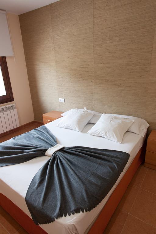 Apartamentos Rio Guadalaviar 阿尔巴拉辛 外观 照片